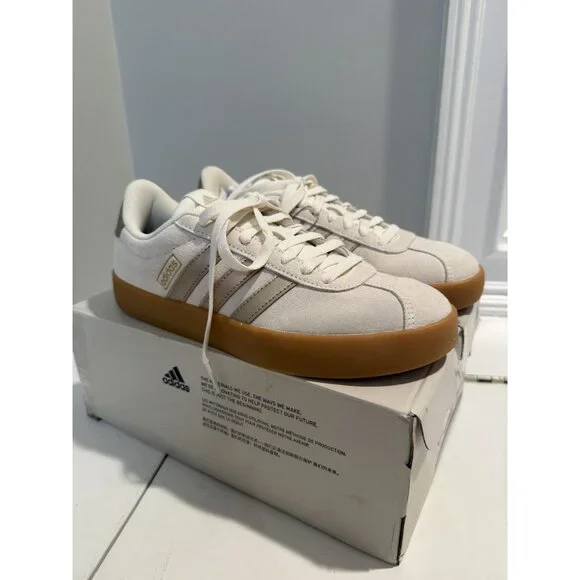 NWB Adidas VL Court 3.0 Womens Sneaker Cream Gold Low Top Size US 6.5 $75 [jb] - Picture 10 of 16